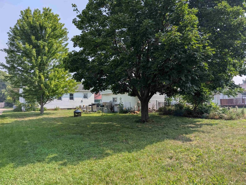 415 19th Ave, Oshkosh, WI 54902