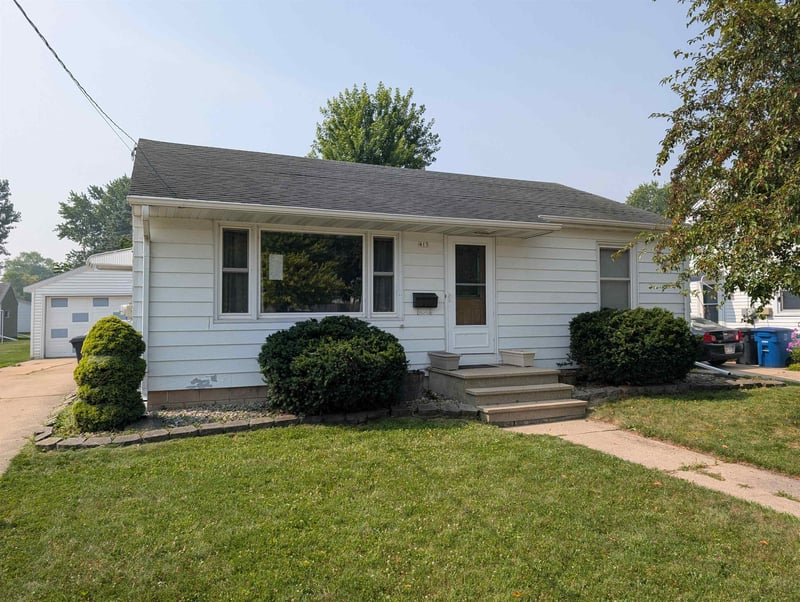 415 19th Ave, Oshkosh, WI 54902