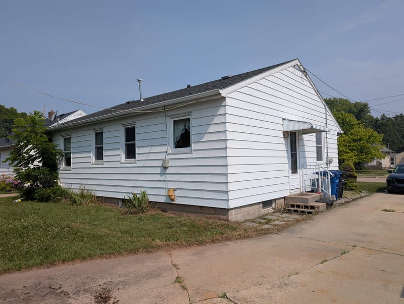 415 19th Ave, Oshkosh, WI 54902