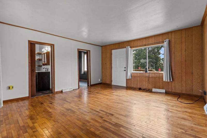 3241 County Rd K, Omro, WI 54963