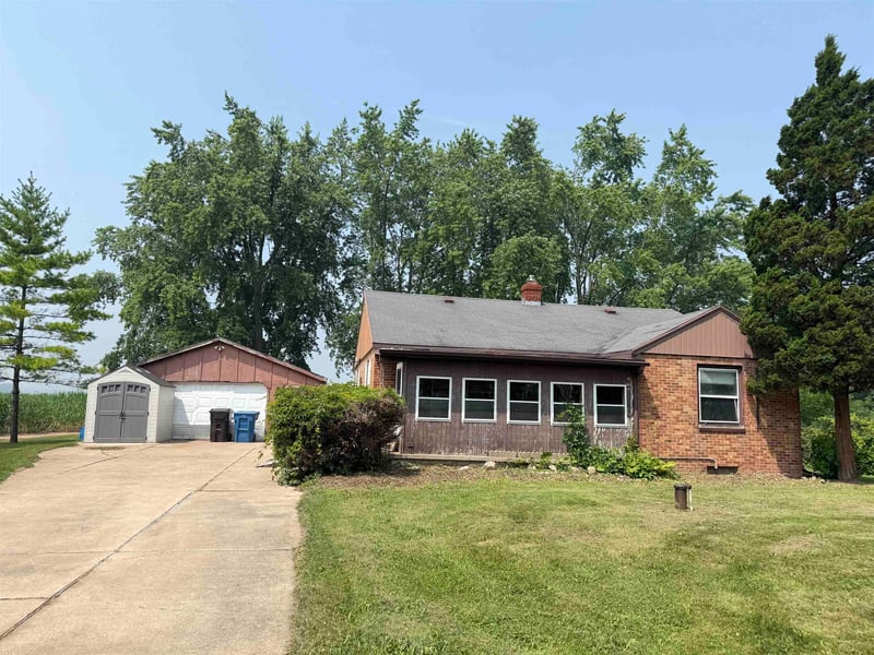 N2591 Meade St, Appleton, WI 54913