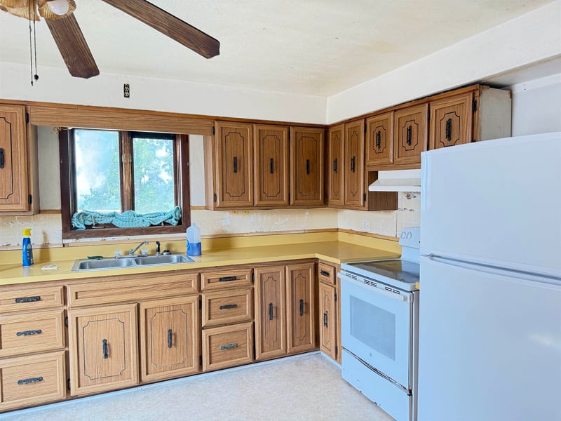N2591 Meade St, Appleton, WI 54913