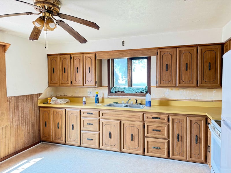 N2591 Meade St, Appleton, WI 54913