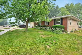 2320 Manitowoc Rd, Green Bay, WI 54311
