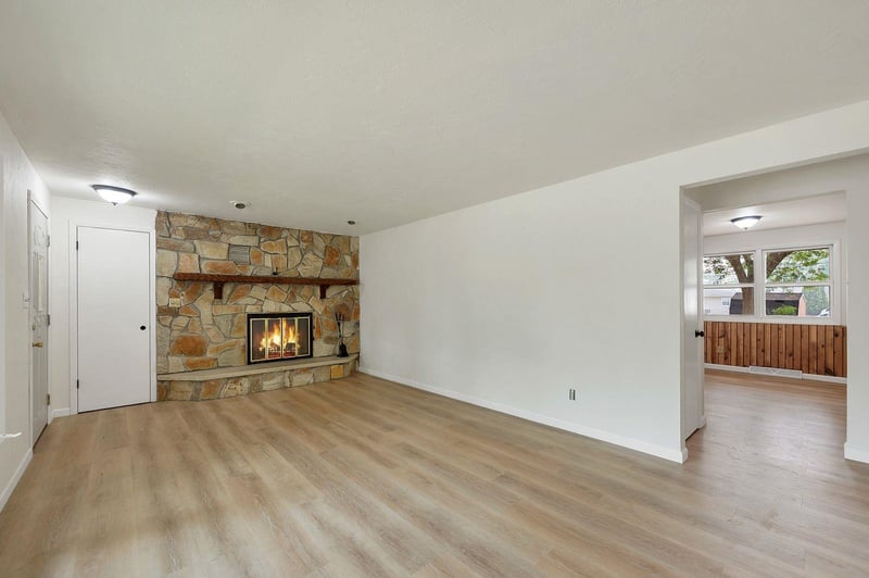 2320 Manitowoc Rd, Green Bay, WI 54311