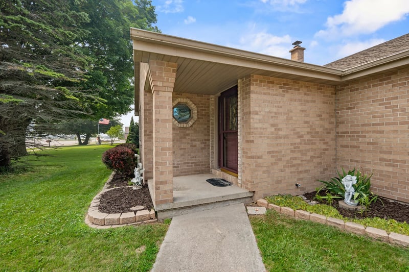 1415 Ellis St, Kewaunee, WI 54216