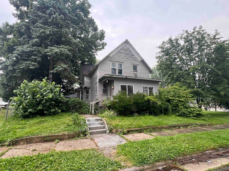 511 Frank Ave, Algoma, WI 54201