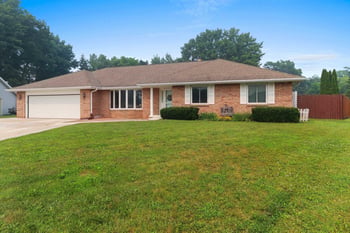 2615 Edgewood Ln, Green Bay, WI 54302