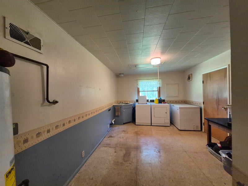 105 Groninger St, Suring, WI 54174
