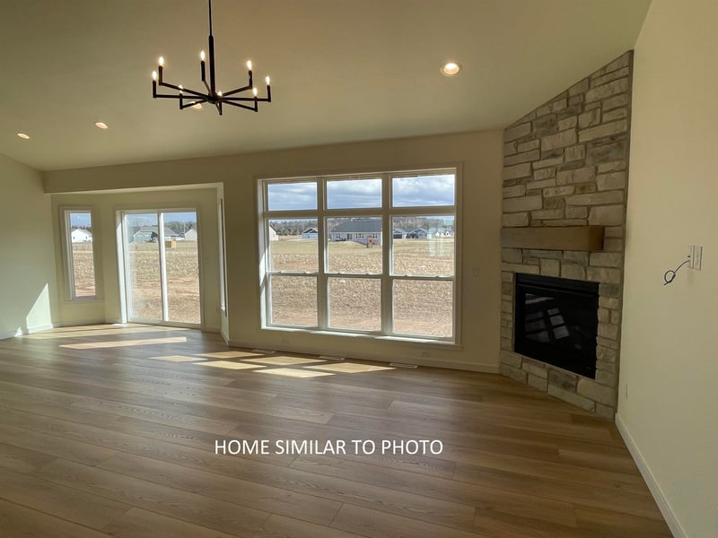 3664 Evelyn Rose Ln, Suamico, WI 54313