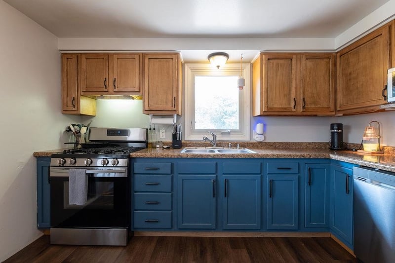 1085 Cumberland Trl, Oshkosh, WI 54904