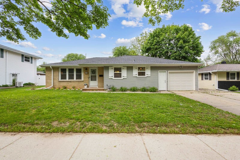 1368 Liberty St, Green Bay, WI 54304