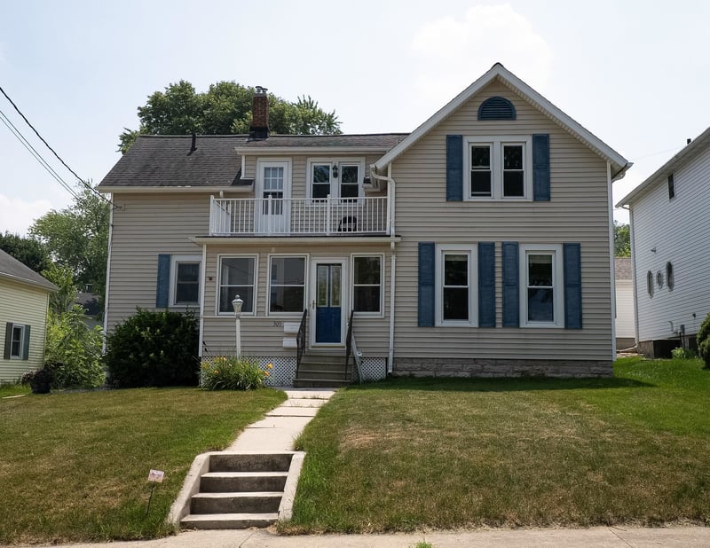 309 Clay St, Chilton, WI 53014