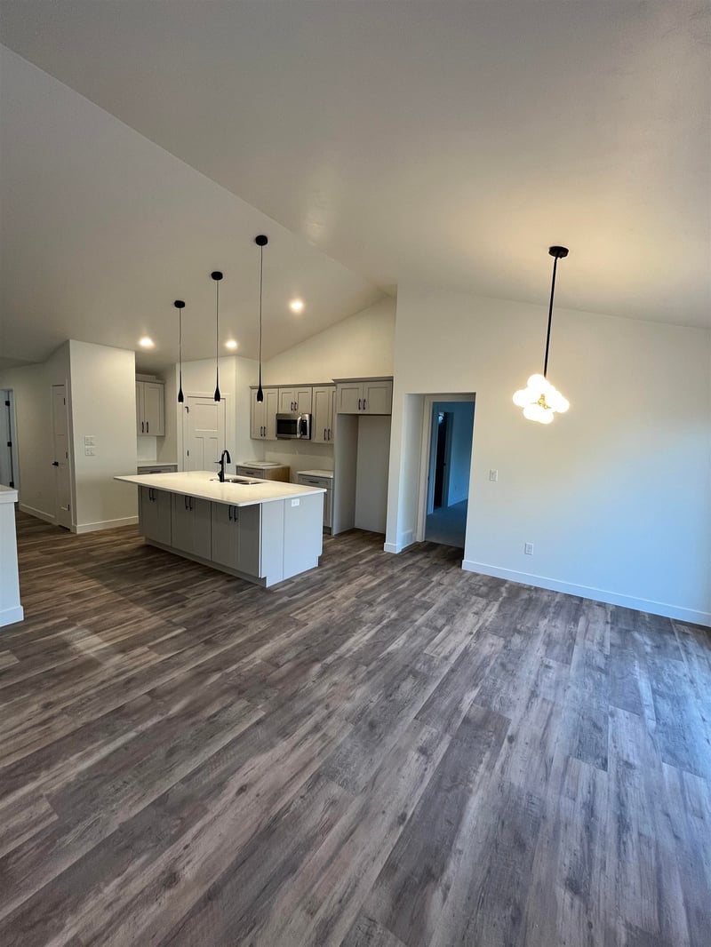 1005 Lotus Trl, Menasha, WI 54952