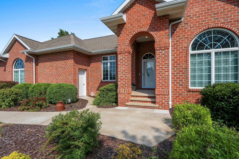 2864 Woodhaven Cir, De Pere, WI 54115