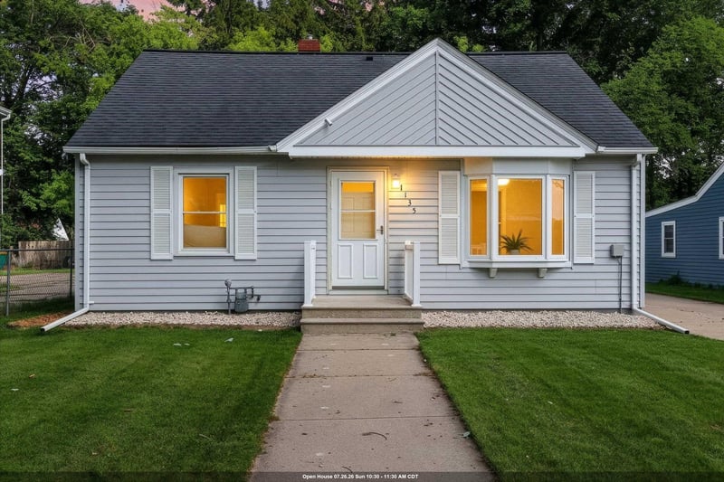 1135 Wirtz Ave, Green Bay, WI 54305