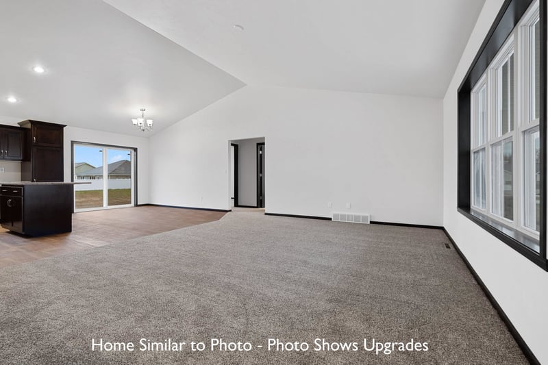 1274 Putnam Dr, Pulaski, WI 54162