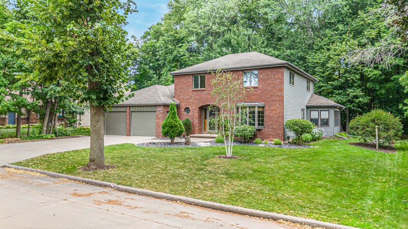 3324 White Birch Ln, Appleton, WI 54915