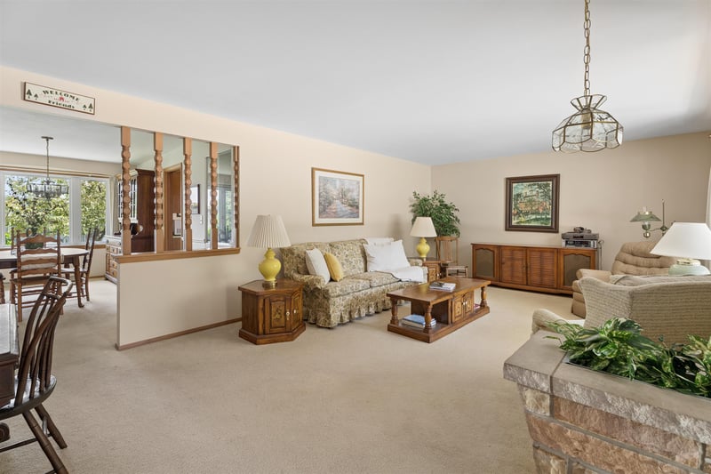 1300 Bay Ridge Rd, Appleton, WI 54915