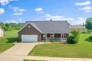 3040 Joy Ln, Green Bay, WI 54311-5006