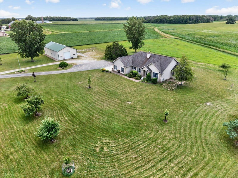 7265 County Rd D, Omro, WI 54963