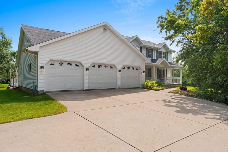 4415 Flagstone Ct, De Pere, WI 54115-9240