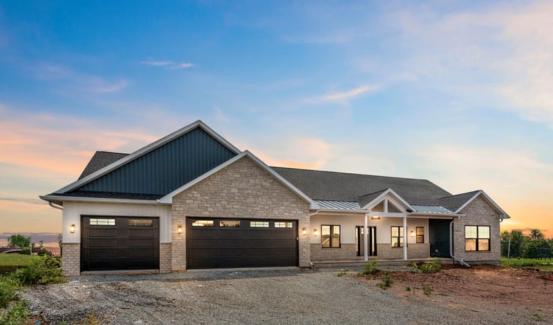 N1282 Meadow Park Dr, Greenville, WI 54942