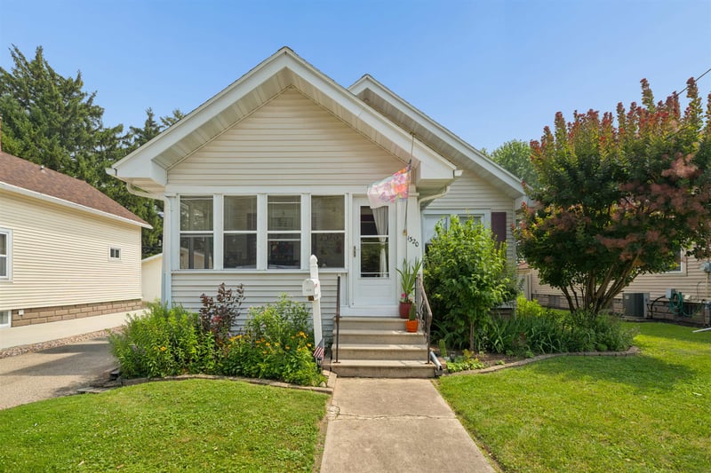 1320 Harriman St, Appleton, WI 54911