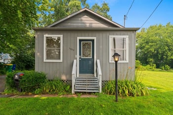 1023 Chestnut Ave, Green Bay, WI 54303