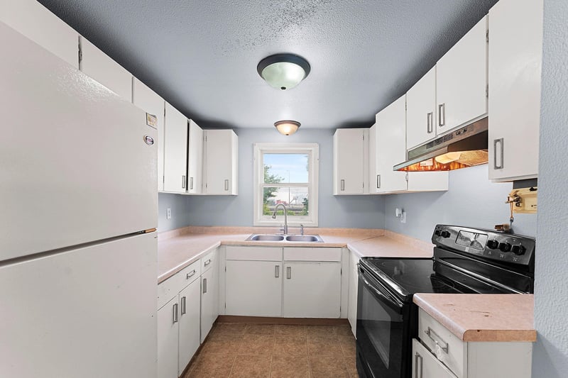 1023 Chestnut Ave, Green Bay, WI 54303