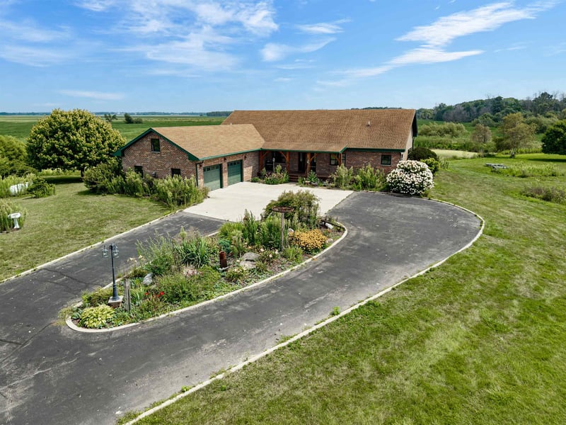 1328 County Rd M, Pickett, WI 54964