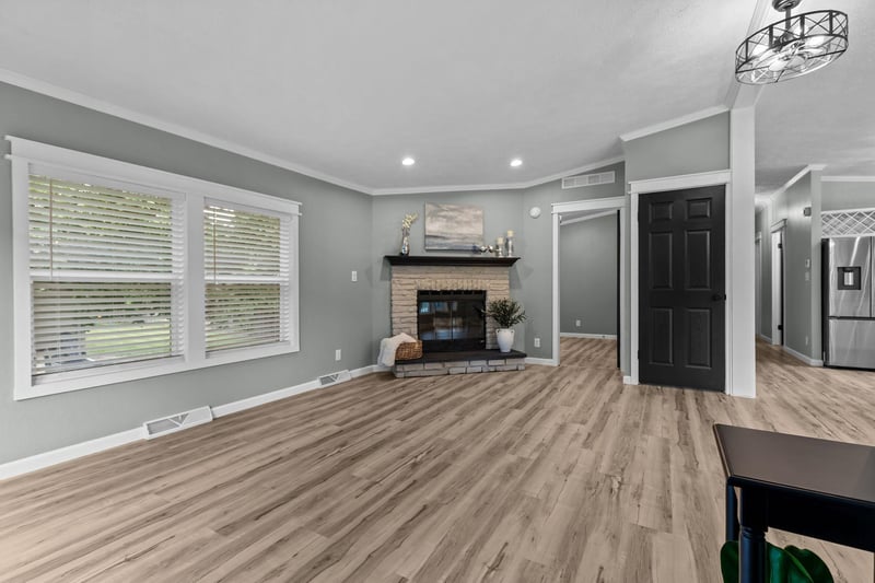 644 Mill St, Hortonville, WI 54944