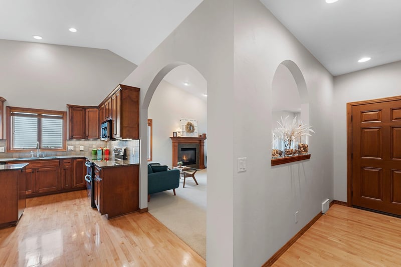 4732 Providence Ave #301, Appleton, WI 54913-8024