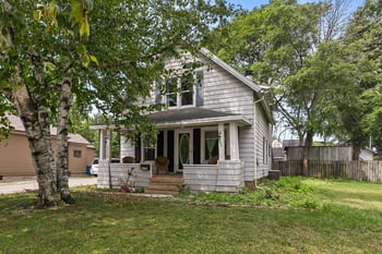 1115 Grand St, Oshkosh, WI 54901