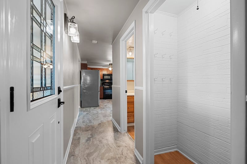 1919 Cth U, Howard, WI 54313-4410
