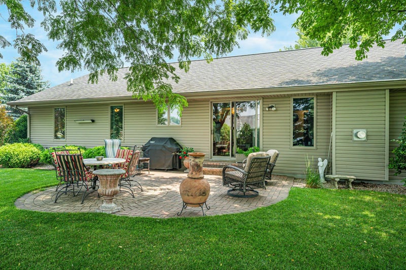 N9539 Chadbury Ln, Appleton, WI 54915
