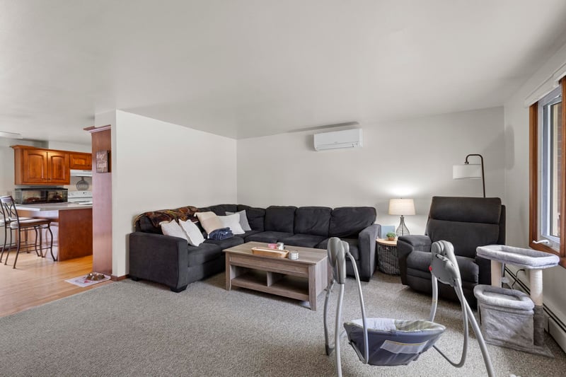 1515 Careful Dr, Green Bay, WI 54304