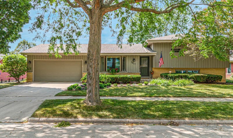 1627 Eugene St, Appleton, WI 54914
