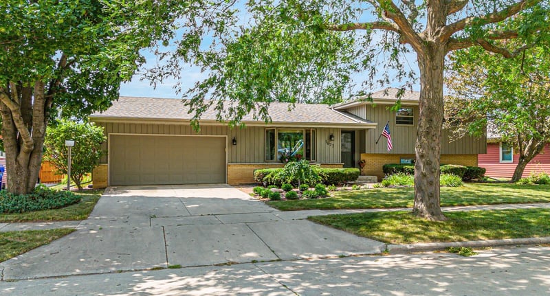 1627 Eugene St, Appleton, WI 54914
