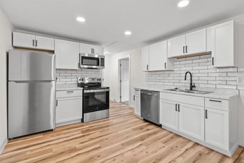 1322 Broad St, Oshkosh, WI 54901