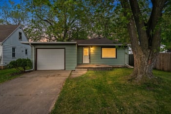 1322 Broad St, Oshkosh, WI 54901