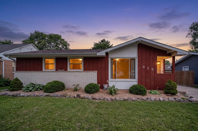 815 Ash St, De Pere, WI 54115