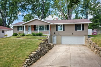 638 Sunnycrest St, Green Bay, WI 54302-4012