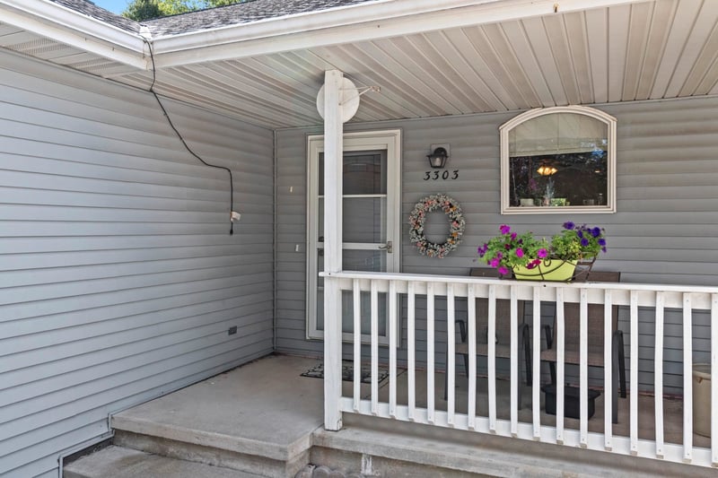 3303 Heidemann Dr, Appleton, WI 54915