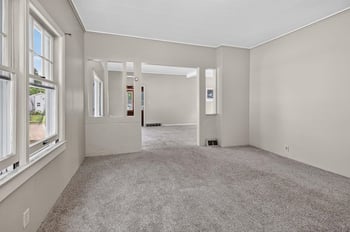 1129 W New York Ave, Oshkosh, WI 54901