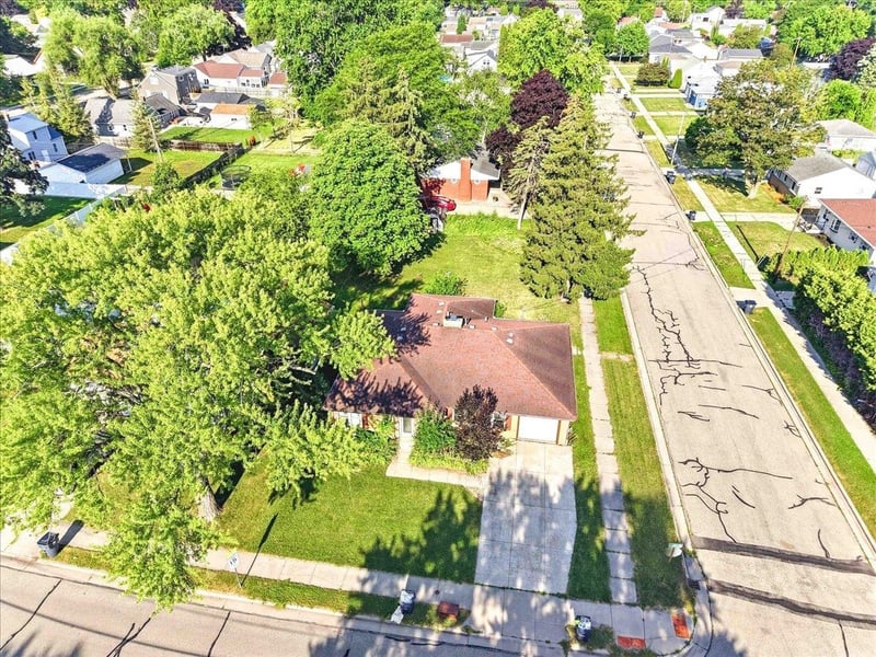 421 Lake St, Neenah, WI 54956