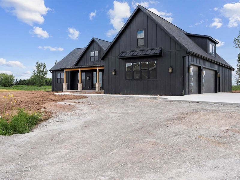 1471 Rockland Heights Rd, De Pere, WI 54115