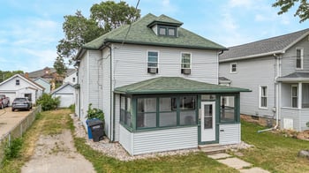 246 W 12th Ave, Oshkosh, WI 54902