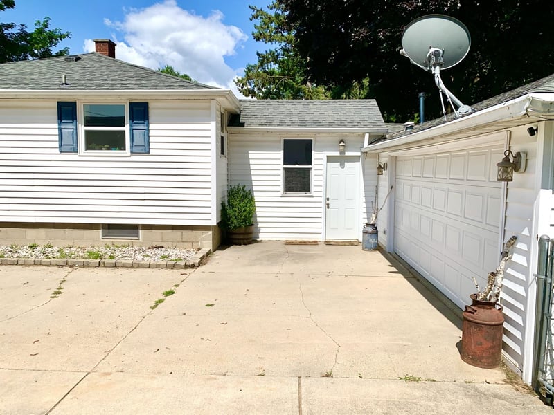1824 Glenview Ave, Green Bay, WI 54303-6407