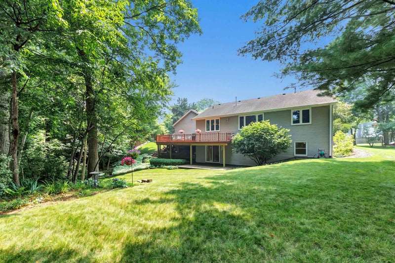 3122 Birdie Ct, Green Bay, WI 54313